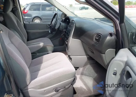 2007 Chrysler Town & Country Touring from USA, damaged, VIN 2A4GP54L67R139863